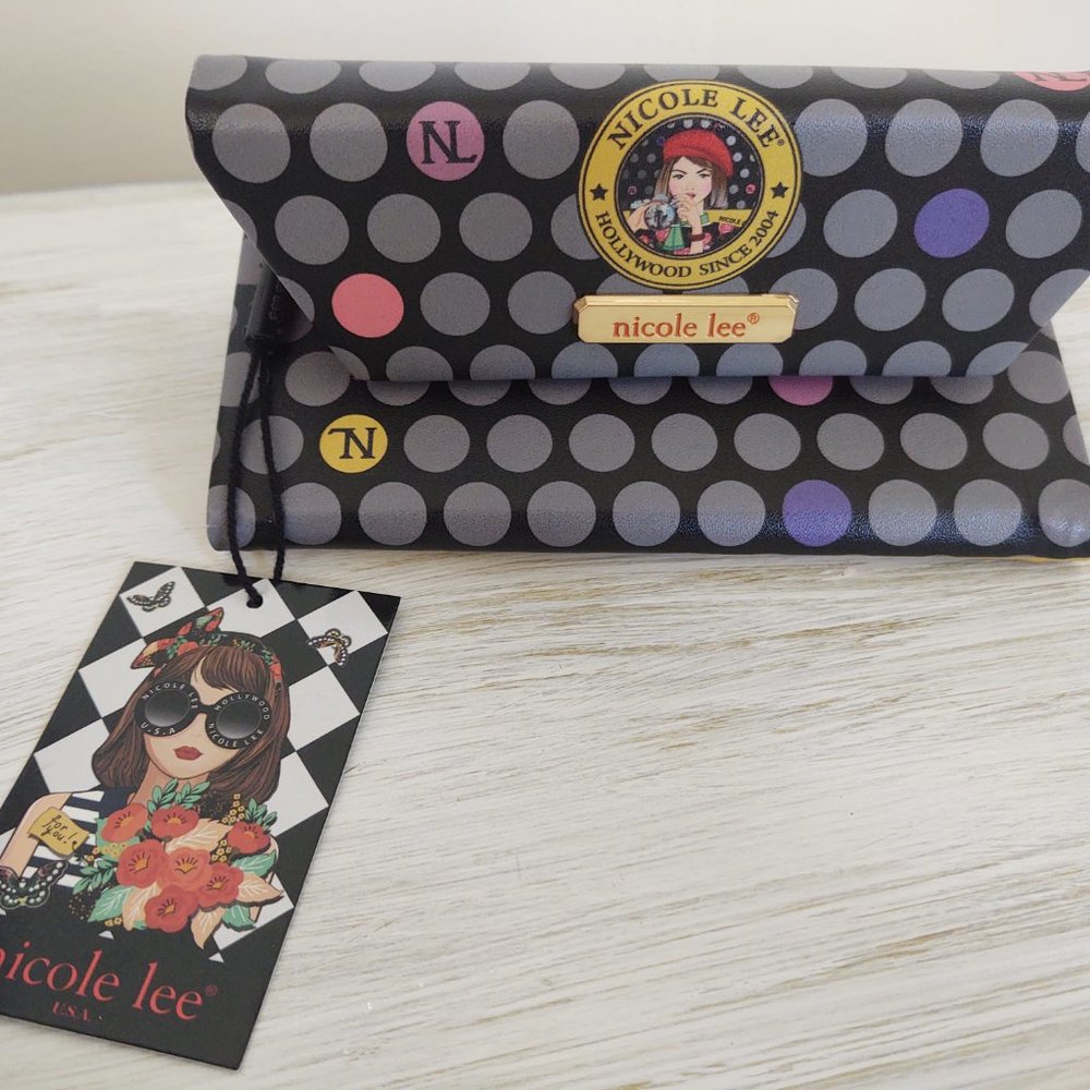 NWT Nicole Lee 👜"Clara Loves Photo"  Handbag Accessory/Carry Case~